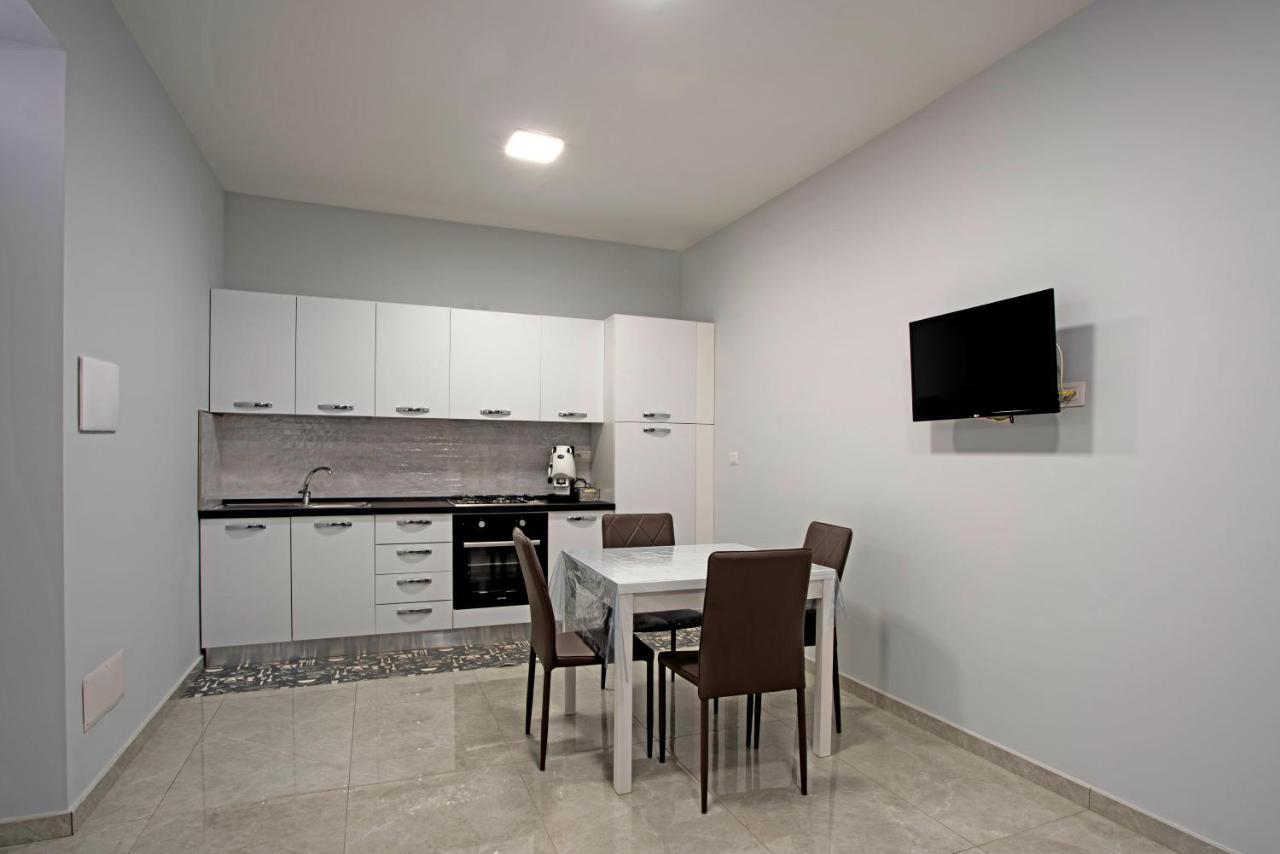 Giovi'S Apartments Castellammare di Stabia Eksteriør billede