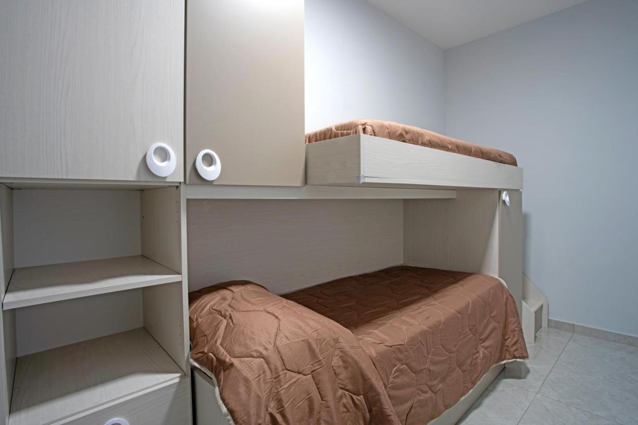 Giovi'S Apartments Castellammare di Stabia Eksteriør billede