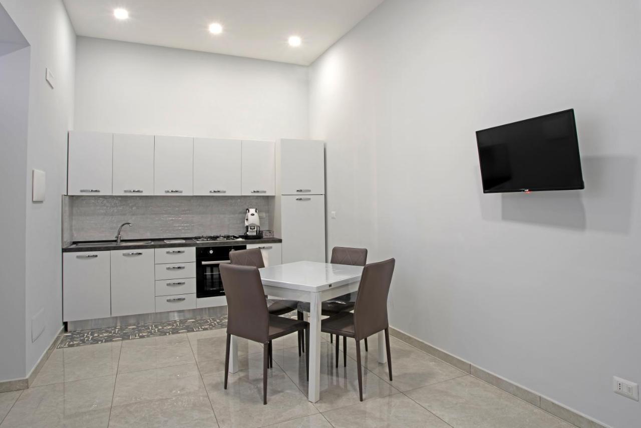 Giovi'S Apartments Castellammare di Stabia Eksteriør billede