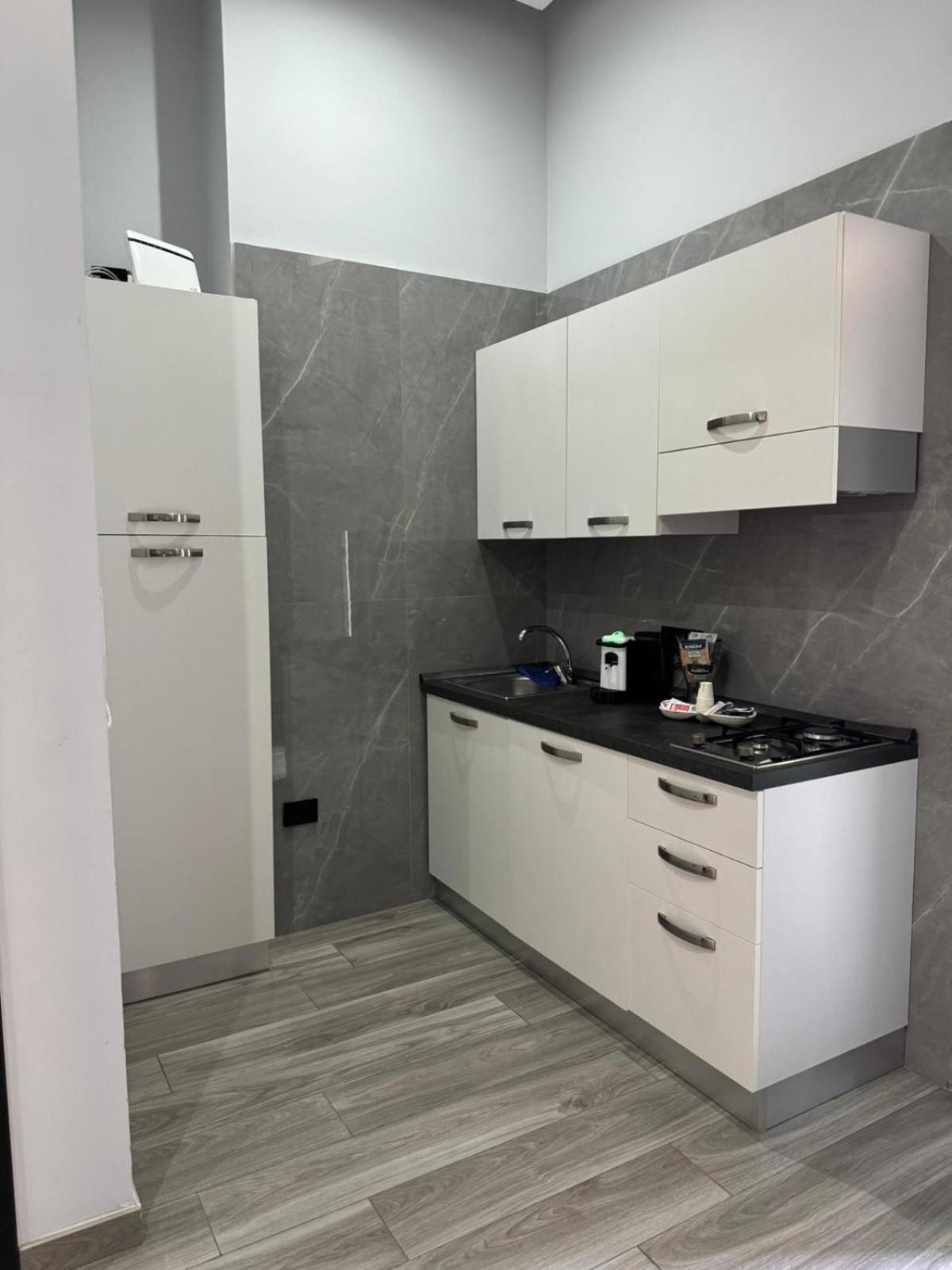 Giovi'S Apartments Castellammare di Stabia Eksteriør billede